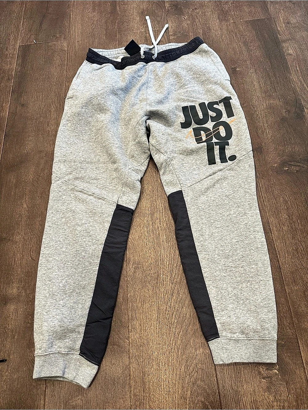 Nike Sportswear Just Do It Fleece Joggers Gray & Black Large